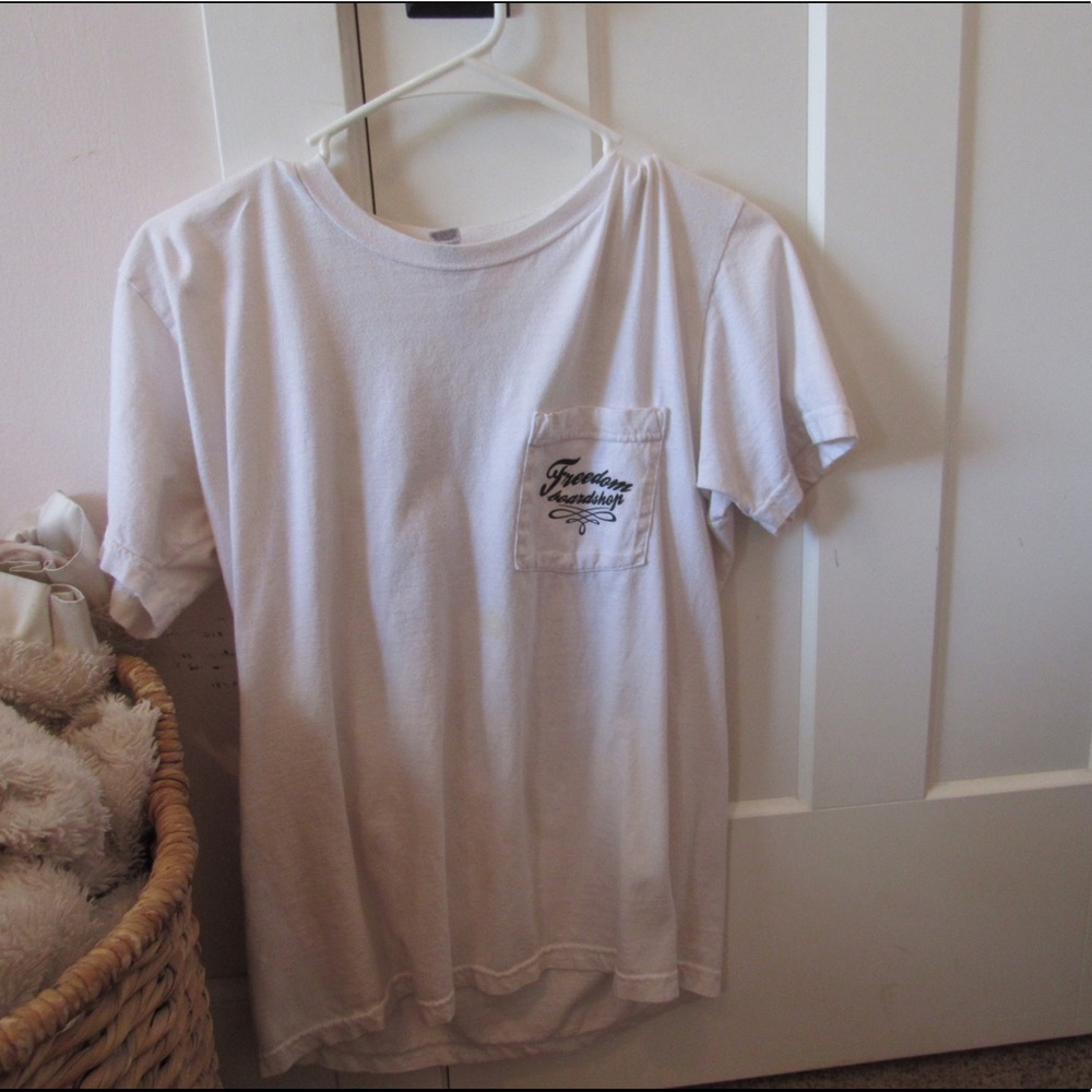 White freedom board shop tee